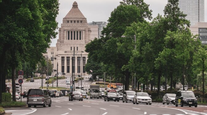 参政権から成功へ。日本政治における女性の旅路